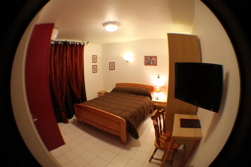 Hotel De La Pomme De Pin Vieux-Boucau-les-Bains Room photo